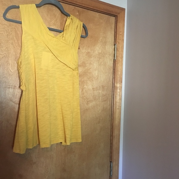 COPY - Anthropologie Deletta  Twist and Flounce Top - Picture 2 of 4